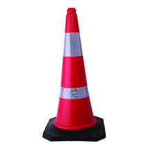 Product_thumb_5.0026_road_cone_2.8kg_img_2919